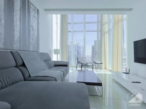 Stunning Loft with incredible views Dubai